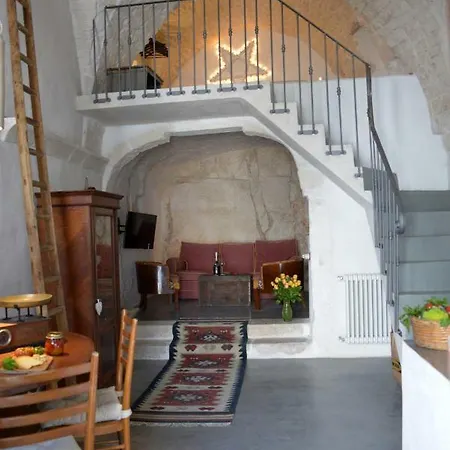 La Dea Bendata Ostuni
